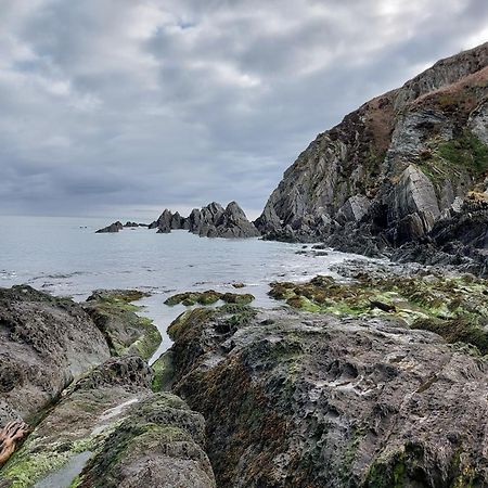 Flat 1 High Tide House, Mortehoe - Beautifully Designed Ground Floor Flat With Sea Views And Garden Exterior foto